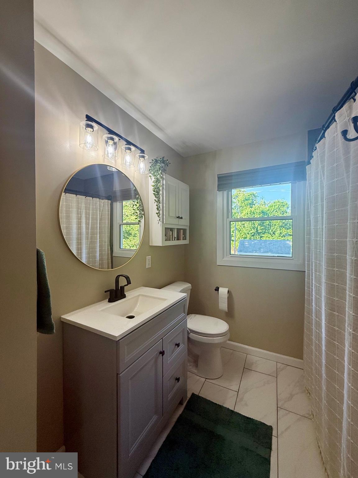 1335 GREENLEAF ROAD