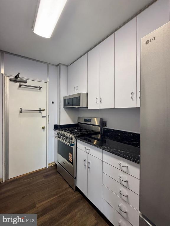 1301 N HARRISON STREET 608