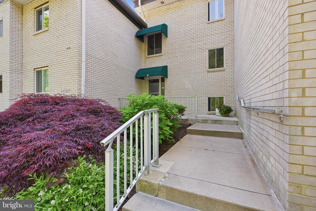 7 ROCKFORD ROAD J5