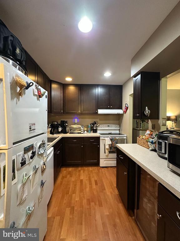 7 ROCKFORD ROAD J5