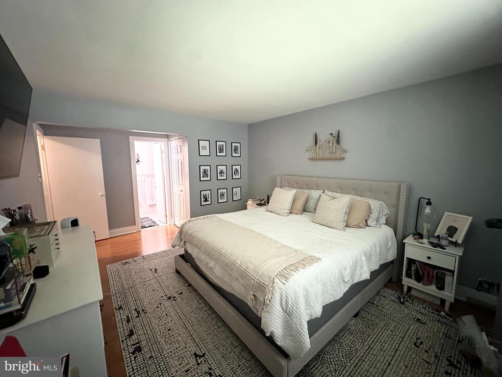 7 ROCKFORD ROAD J5
