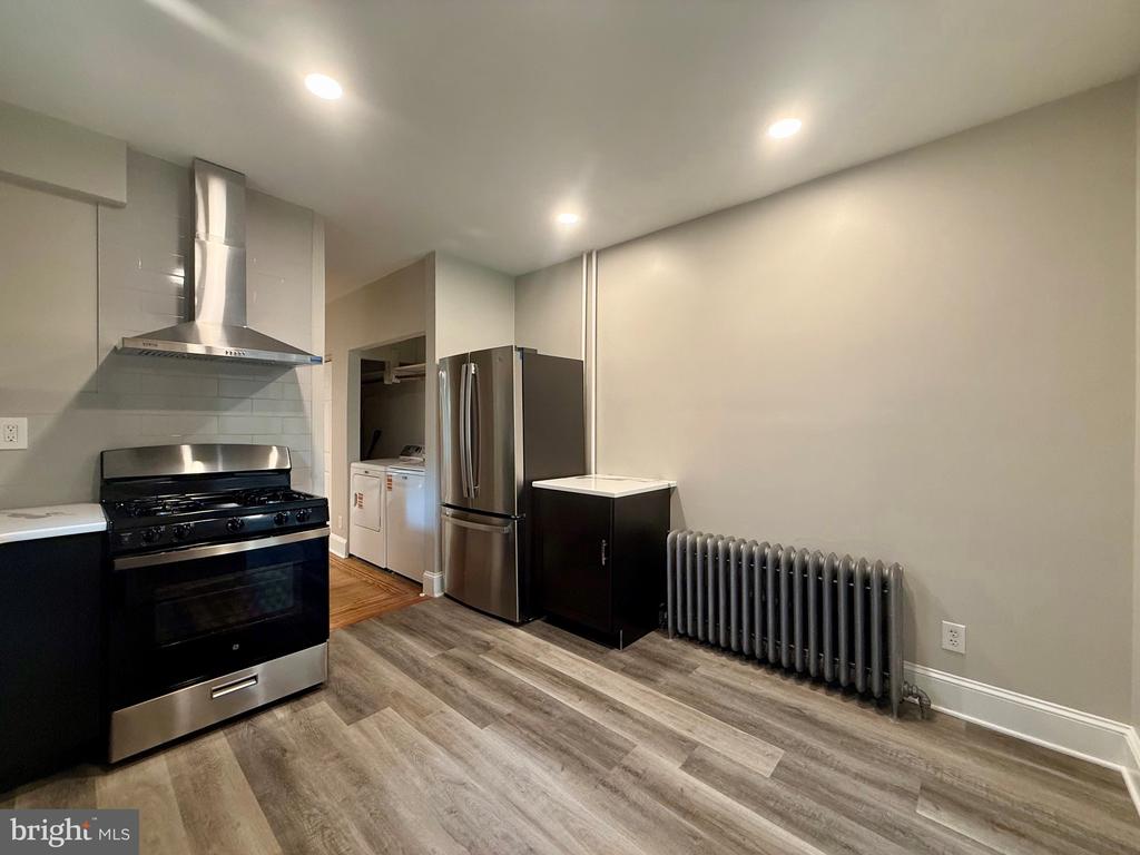 2602 W 18TH STREET Unit: 1