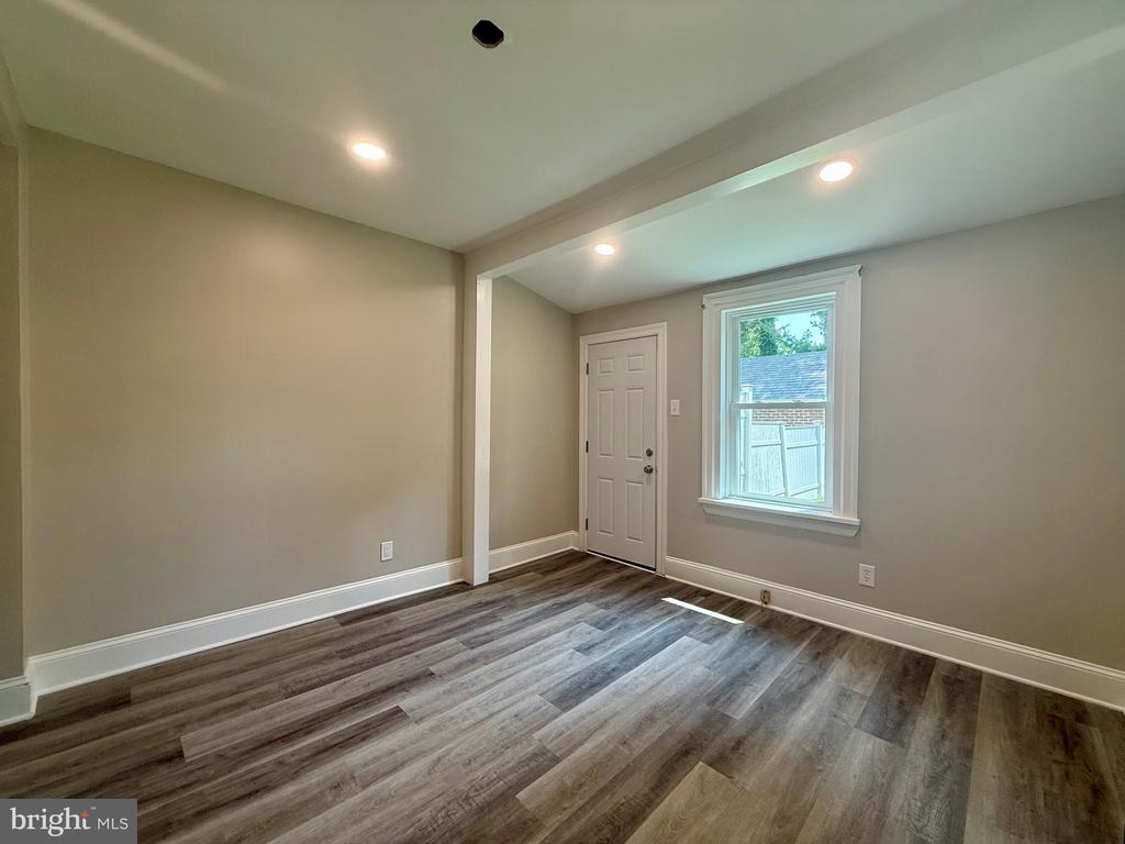 2602 W 18TH STREET Unit: 1