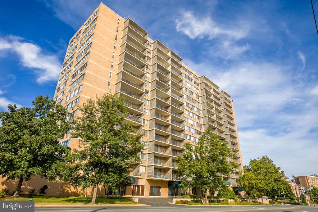 1401 PENNSYLVANIA AVENUE Unit: 1606