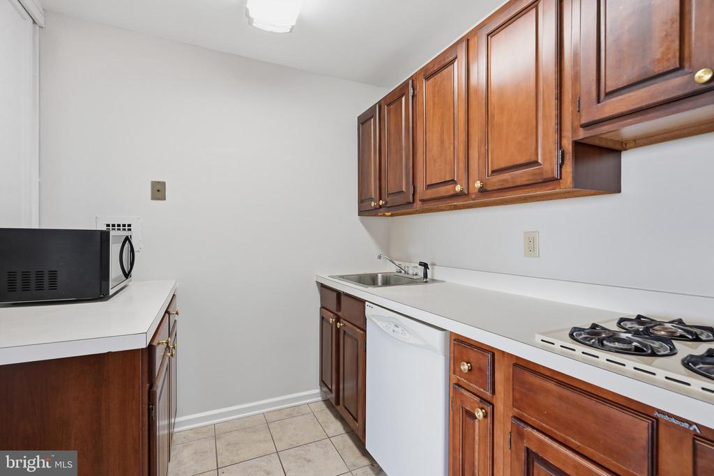 1401 PENNSYLVANIA AVENUE Unit: 1606