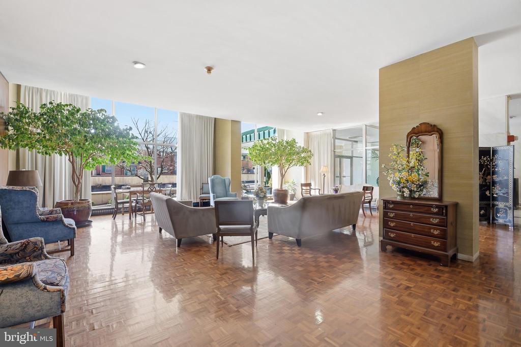 1401 PENNSYLVANIA AVENUE Unit: 1606