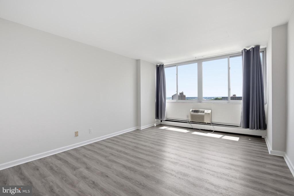 1401 PENNSYLVANIA AVENUE Unit: 1606