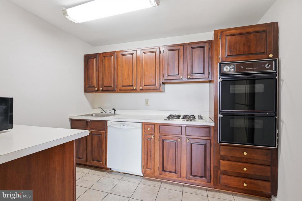 1401 PENNSYLVANIA AVENUE Unit: 1606
