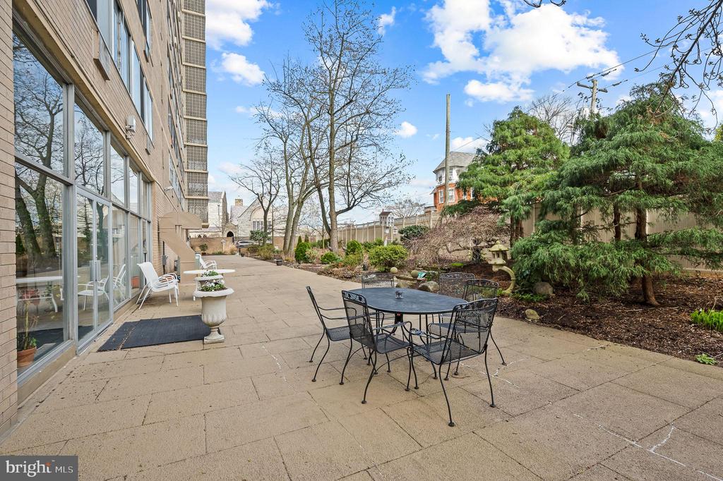 1401 PENNSYLVANIA AVENUE Unit: 1606