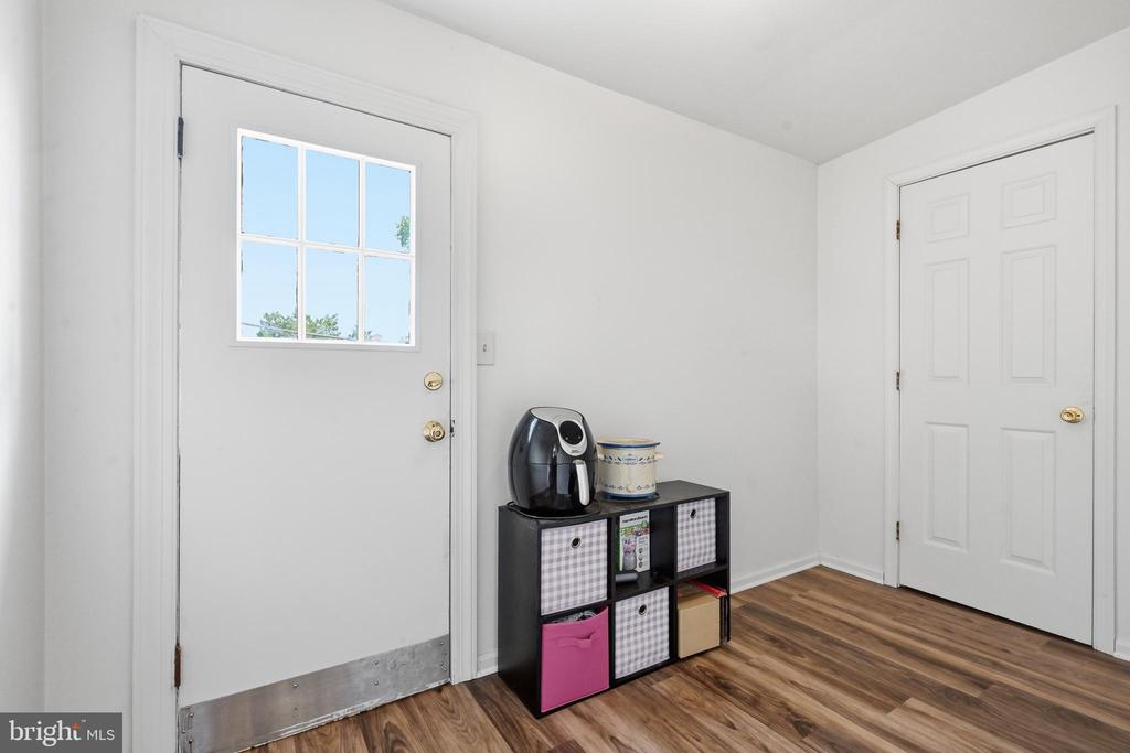 1111 W 9TH STREET