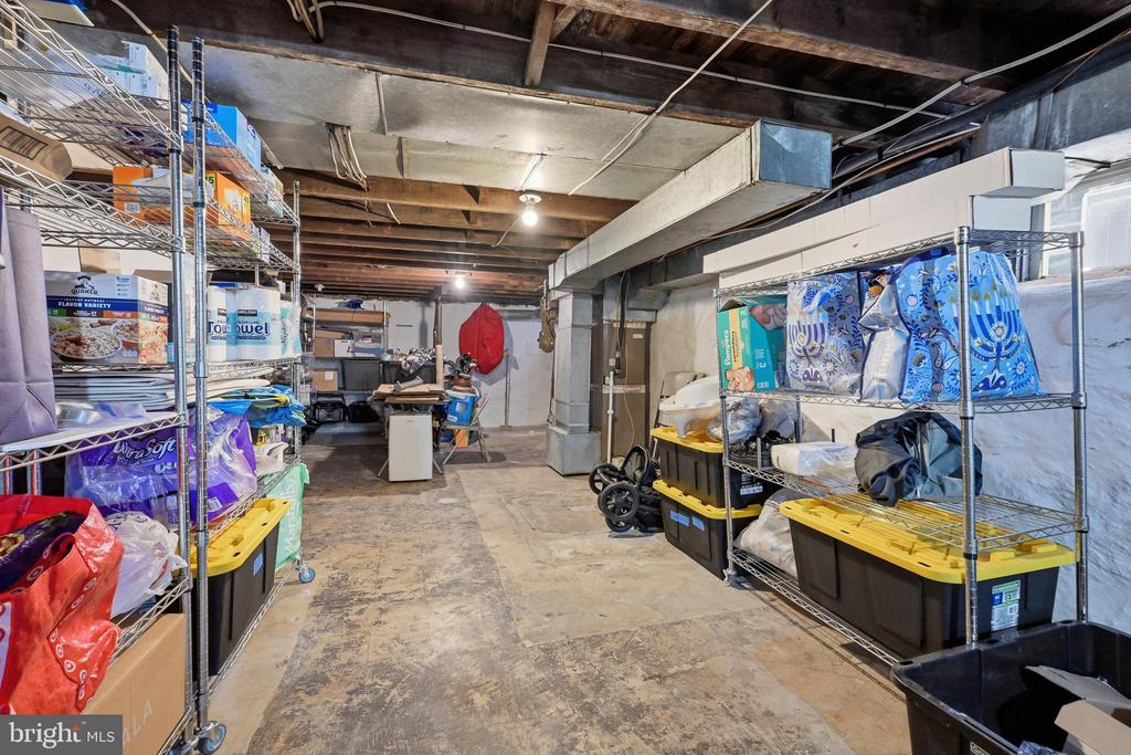 1111 W 9TH STREET