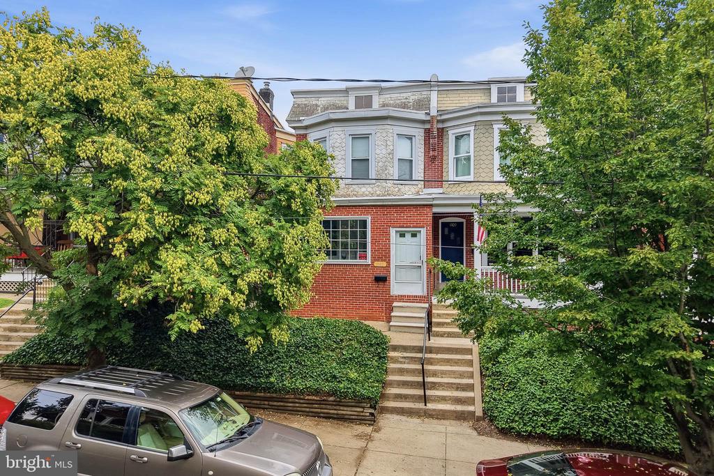 1111 W 9TH STREET