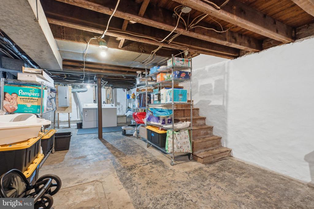 1111 W 9TH STREET