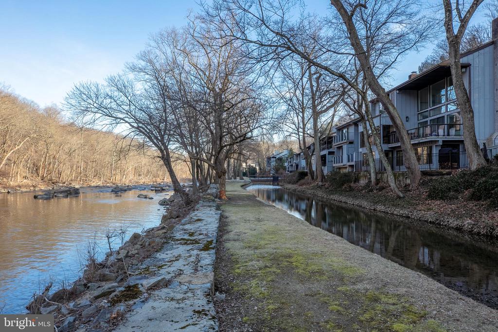 15 BRANDYWINE FALLS ROAD