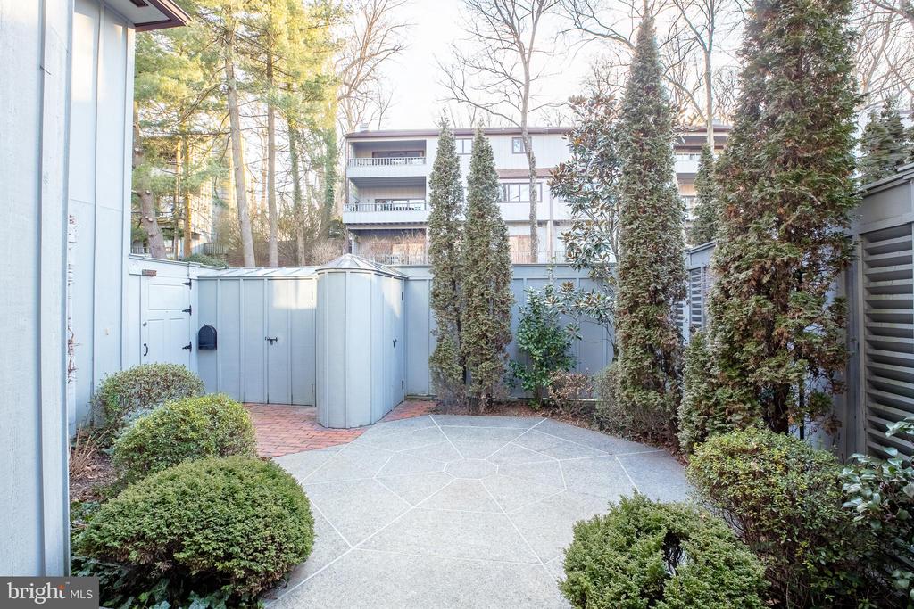 15 BRANDYWINE FALLS ROAD