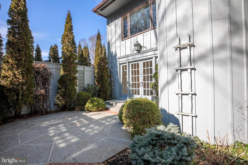15 BRANDYWINE FALLS ROAD
