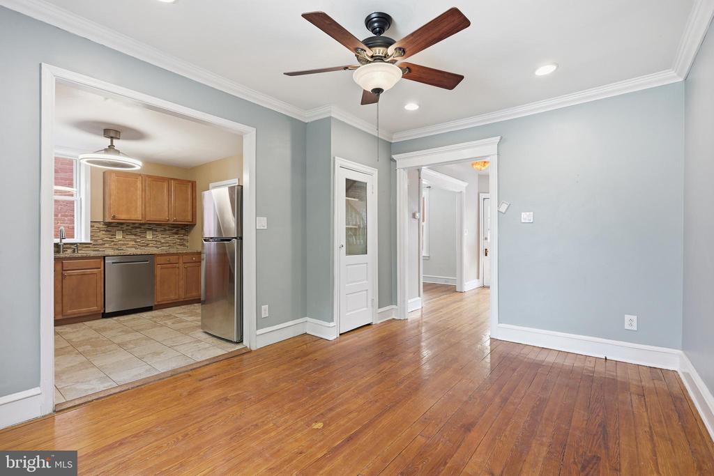 406 W 20TH STREET