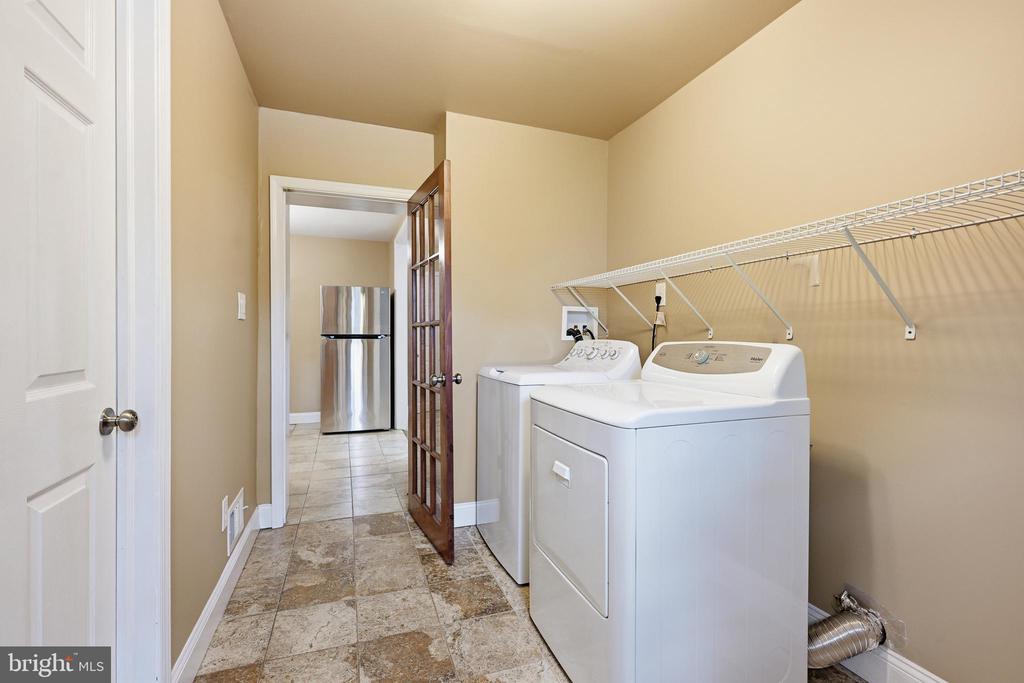 406 W 20TH STREET