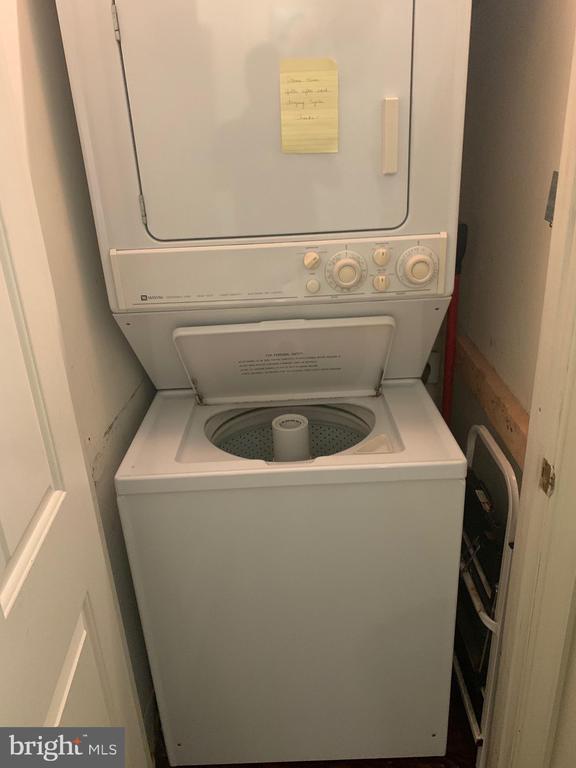 817 N JACKSON STREET Unit: 2