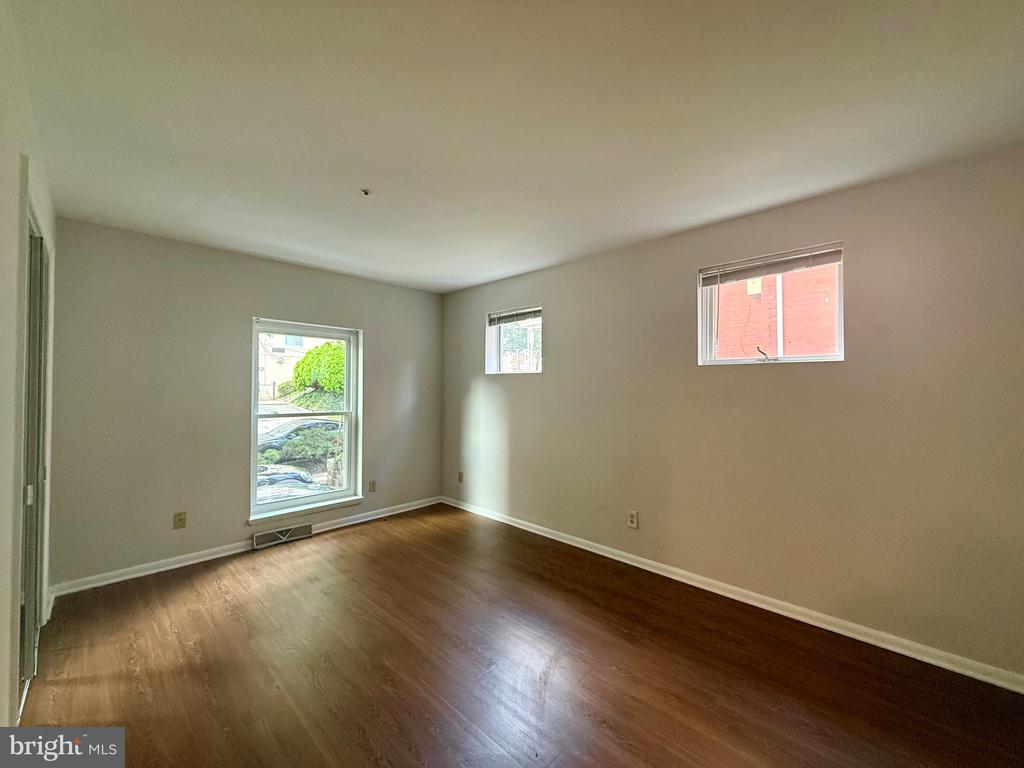1203 GILPIN AVENUE Unit: 2