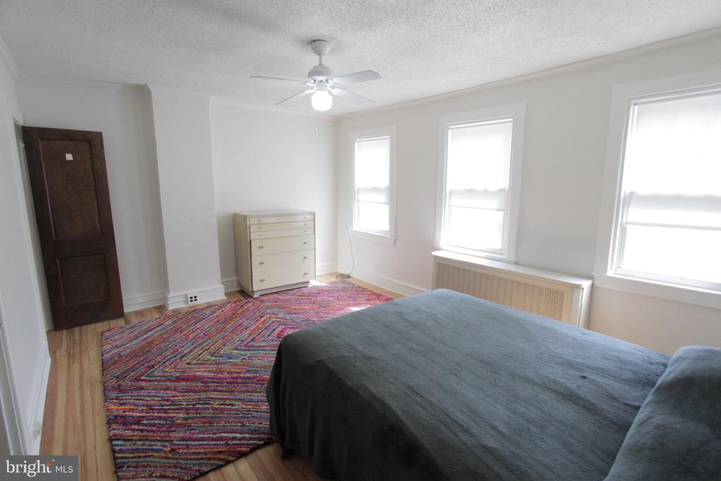 804 W 21ST STREET