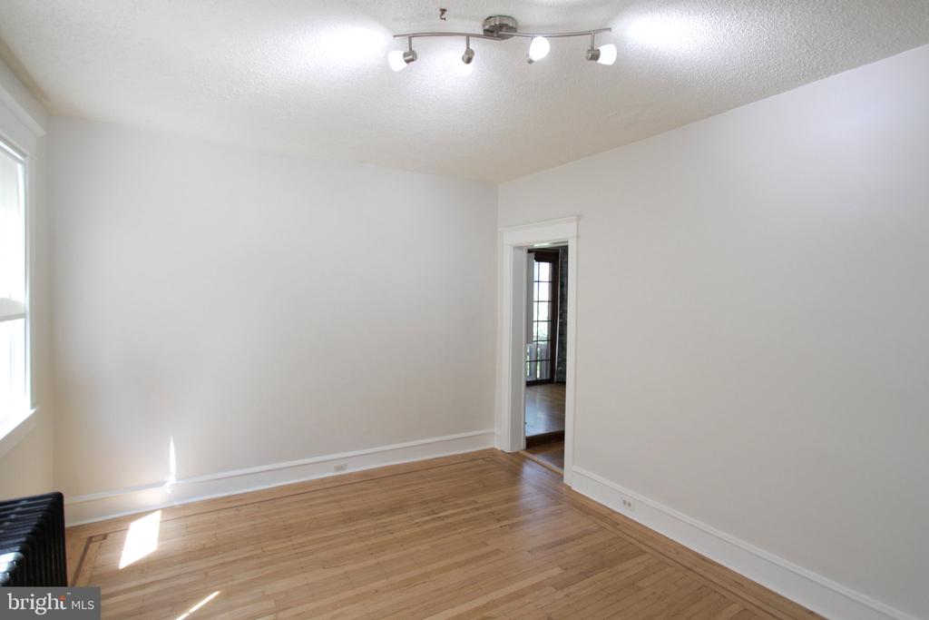 804 W 21ST STREET