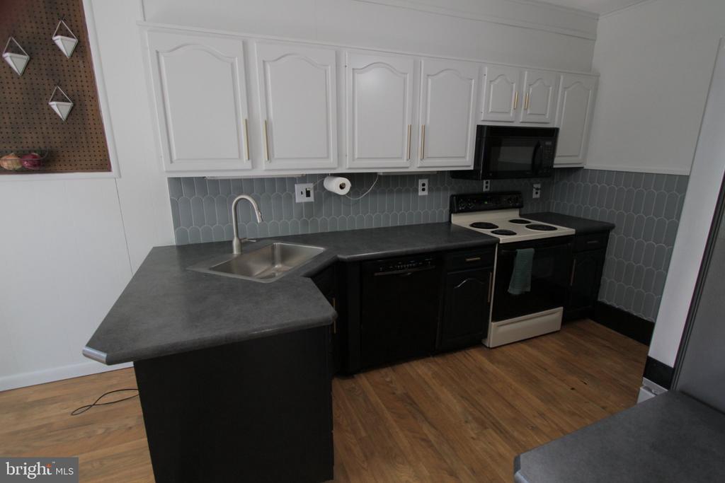 804 W 21ST STREET