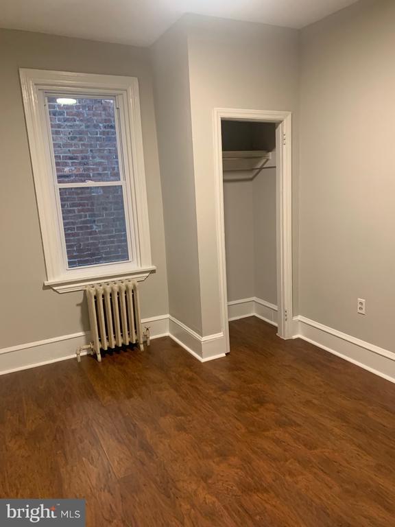 1304 N CLAYTON STREET Unit: 1