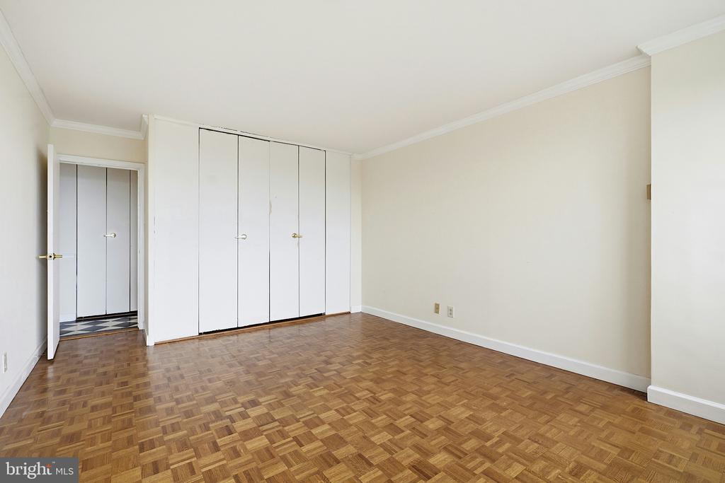 1401 PENNSYLVANIA AVENUE Unit: 1106