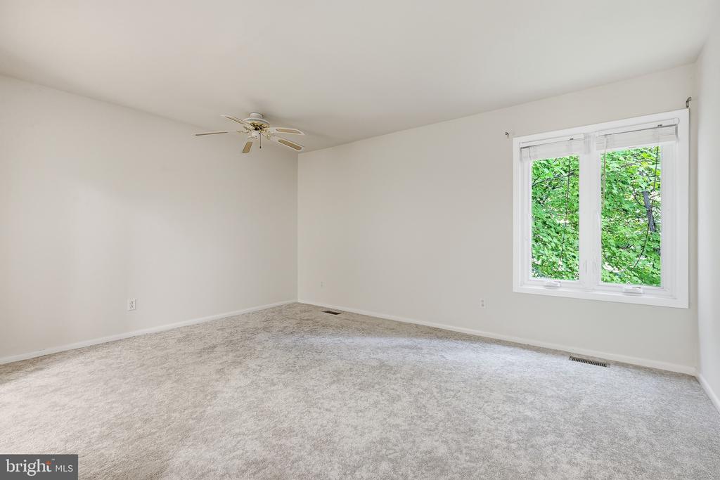 3219 CHAMPIONS DRIVE