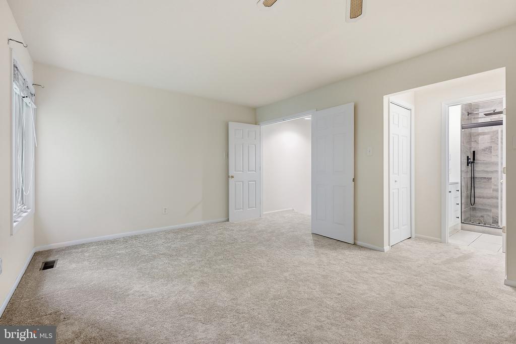 3219 CHAMPIONS DRIVE