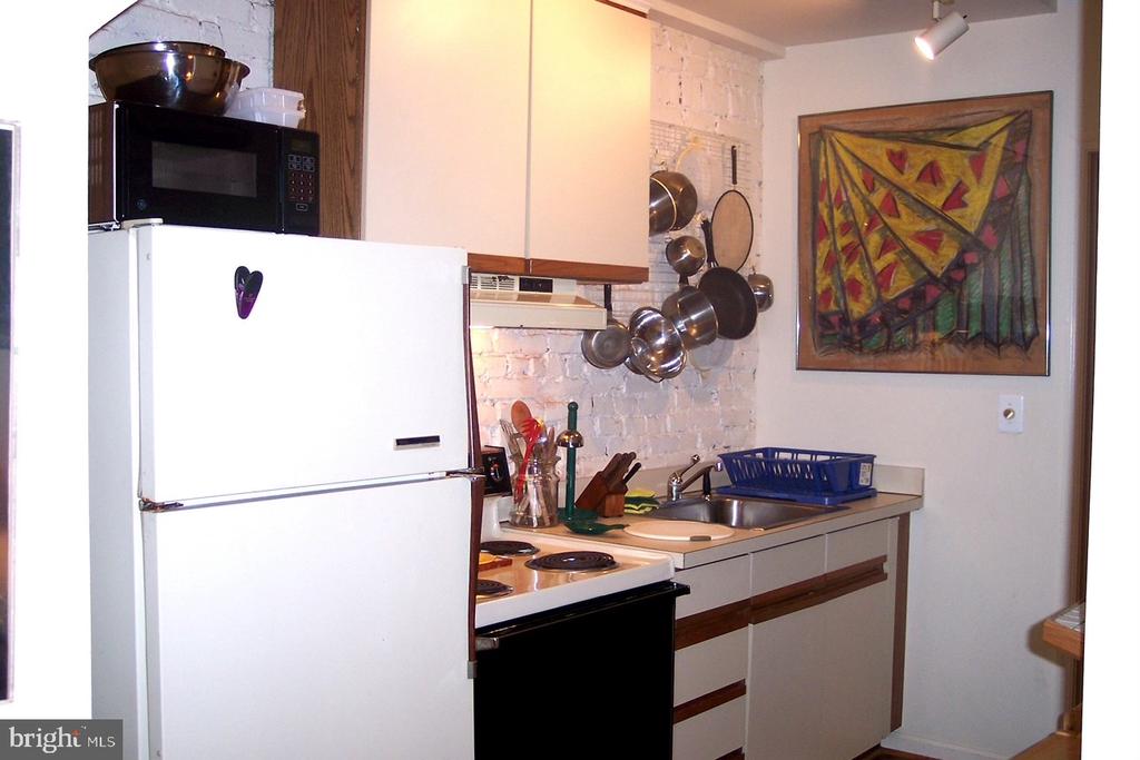 819 N JACKSON STREET Unit: 1