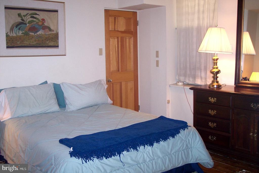 819 N JACKSON STREET Unit: 1