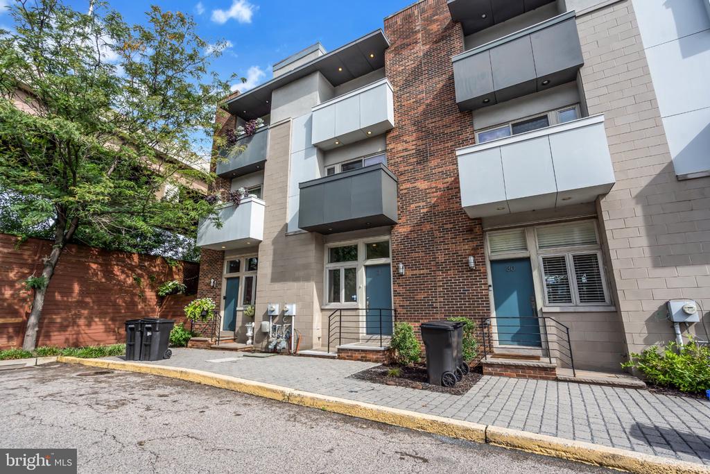412 N FRONT STREET Unit: 31