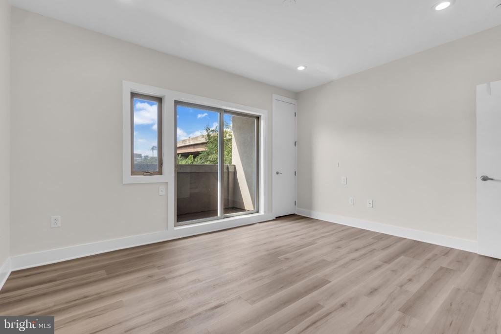 412 N FRONT STREET Unit: 31