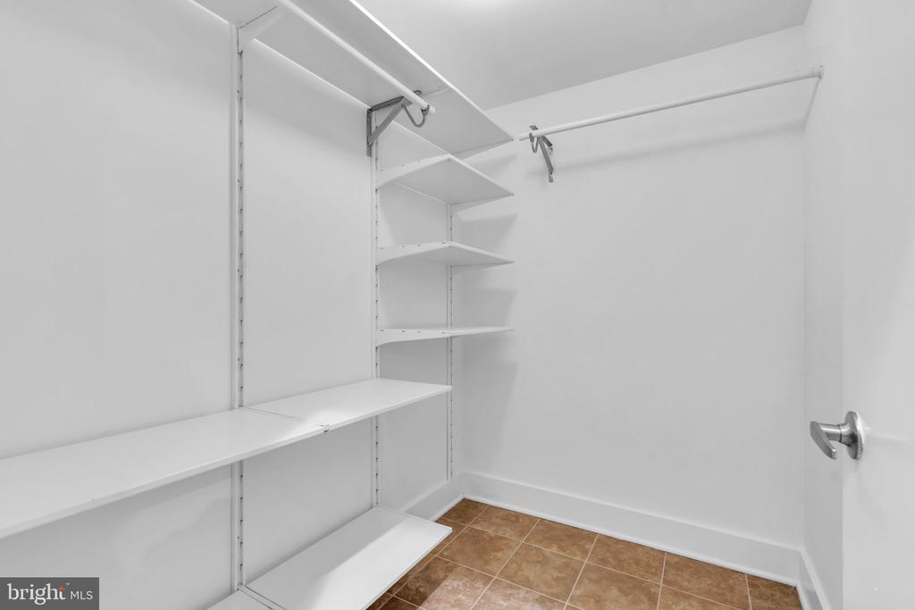 412 N FRONT STREET Unit: 31