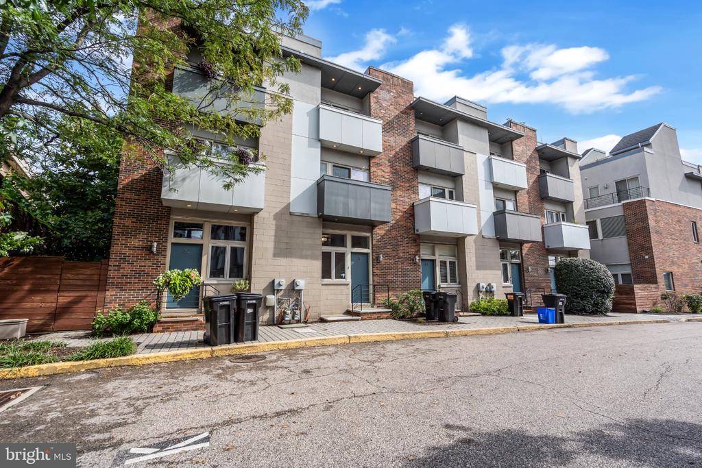 412 N FRONT STREET Unit: 31