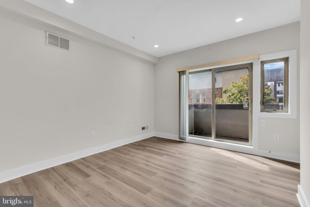 412 N FRONT STREET Unit: 31
