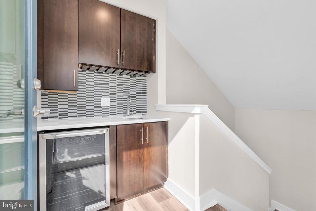 412 N FRONT STREET Unit: 31