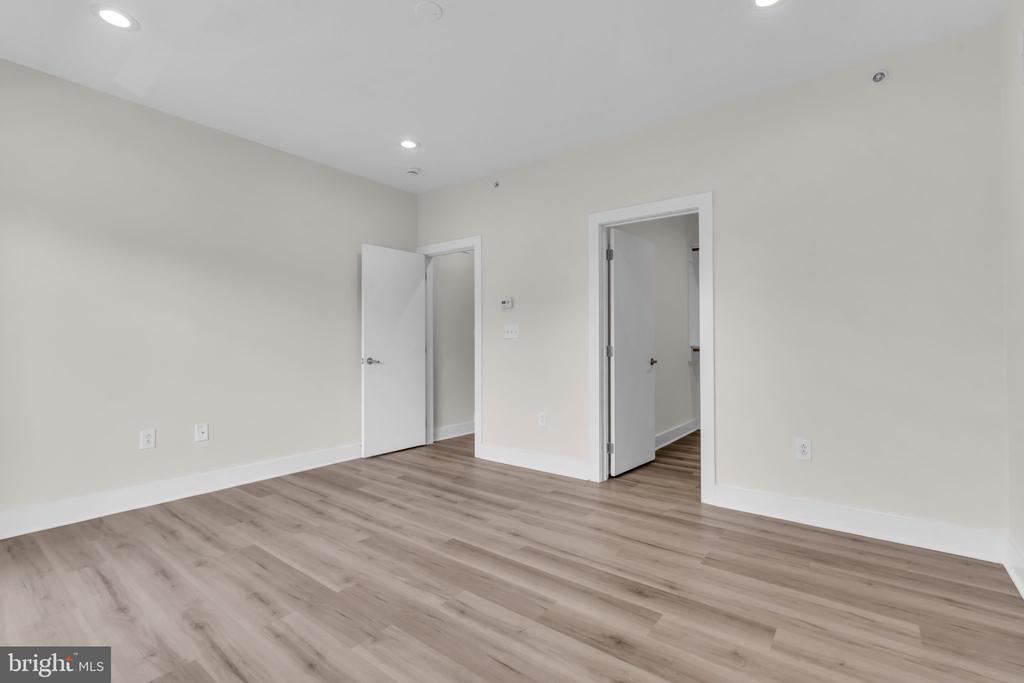 412 N FRONT STREET Unit: 31