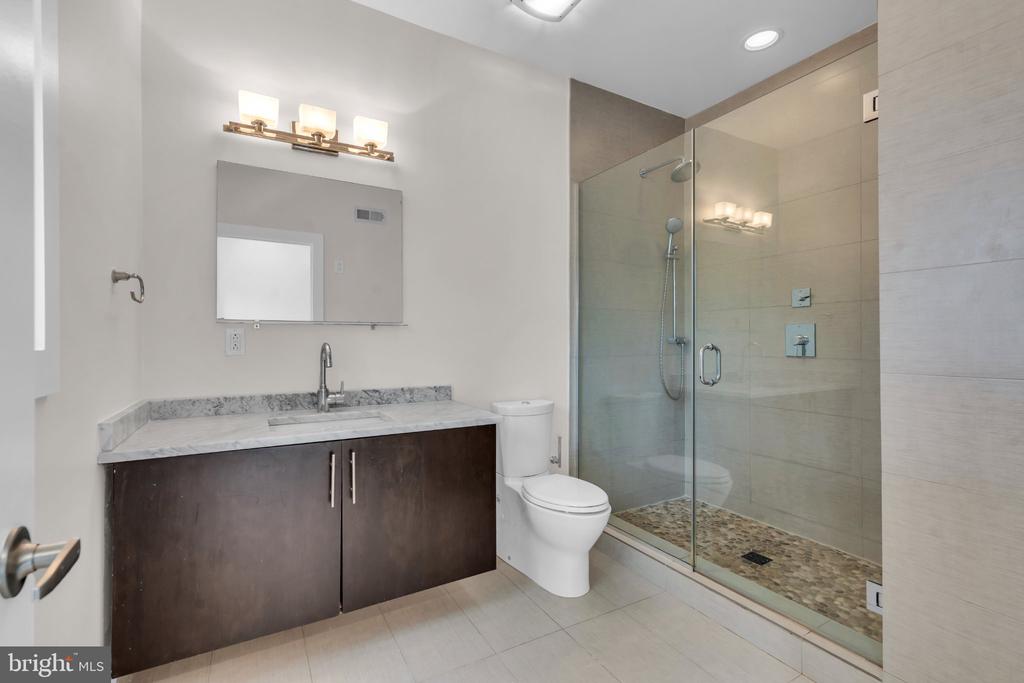 412 N FRONT STREET Unit: 31