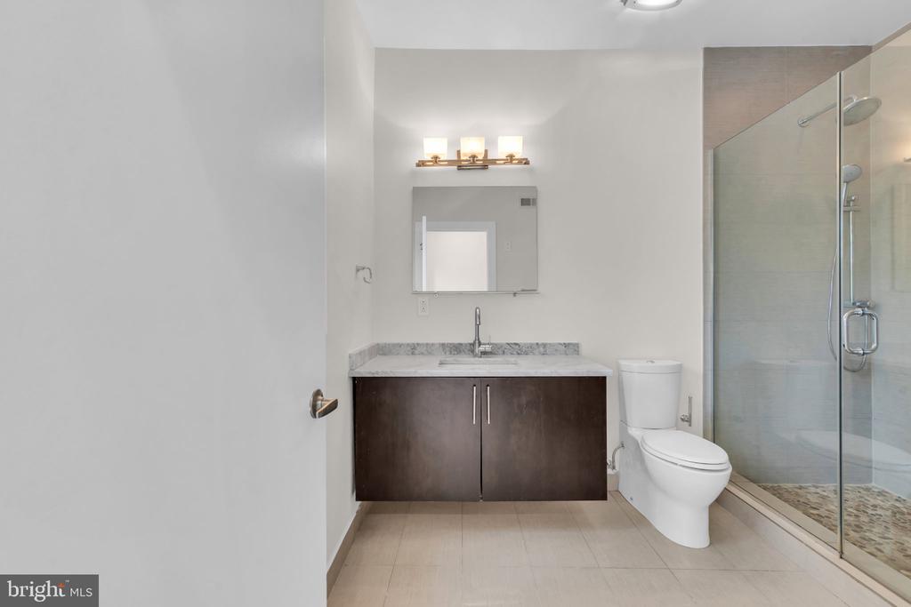 412 N FRONT STREET Unit: 31