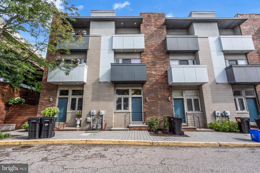 412 N FRONT STREET Unit: 31