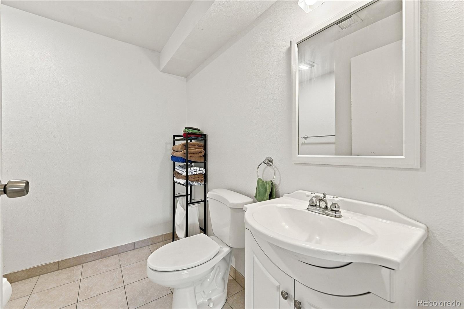 2822 E 117th Court