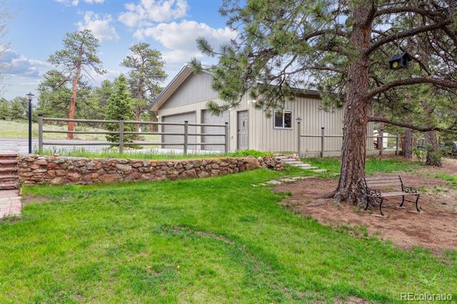 640 Pinewood Lane