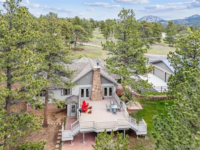 640 Pinewood Lane