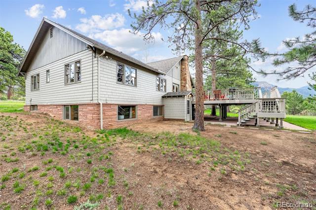 640 Pinewood Lane