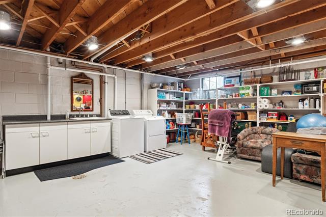 640 Pinewood Lane
