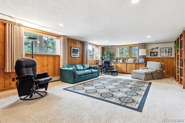 640 Pinewood Lane