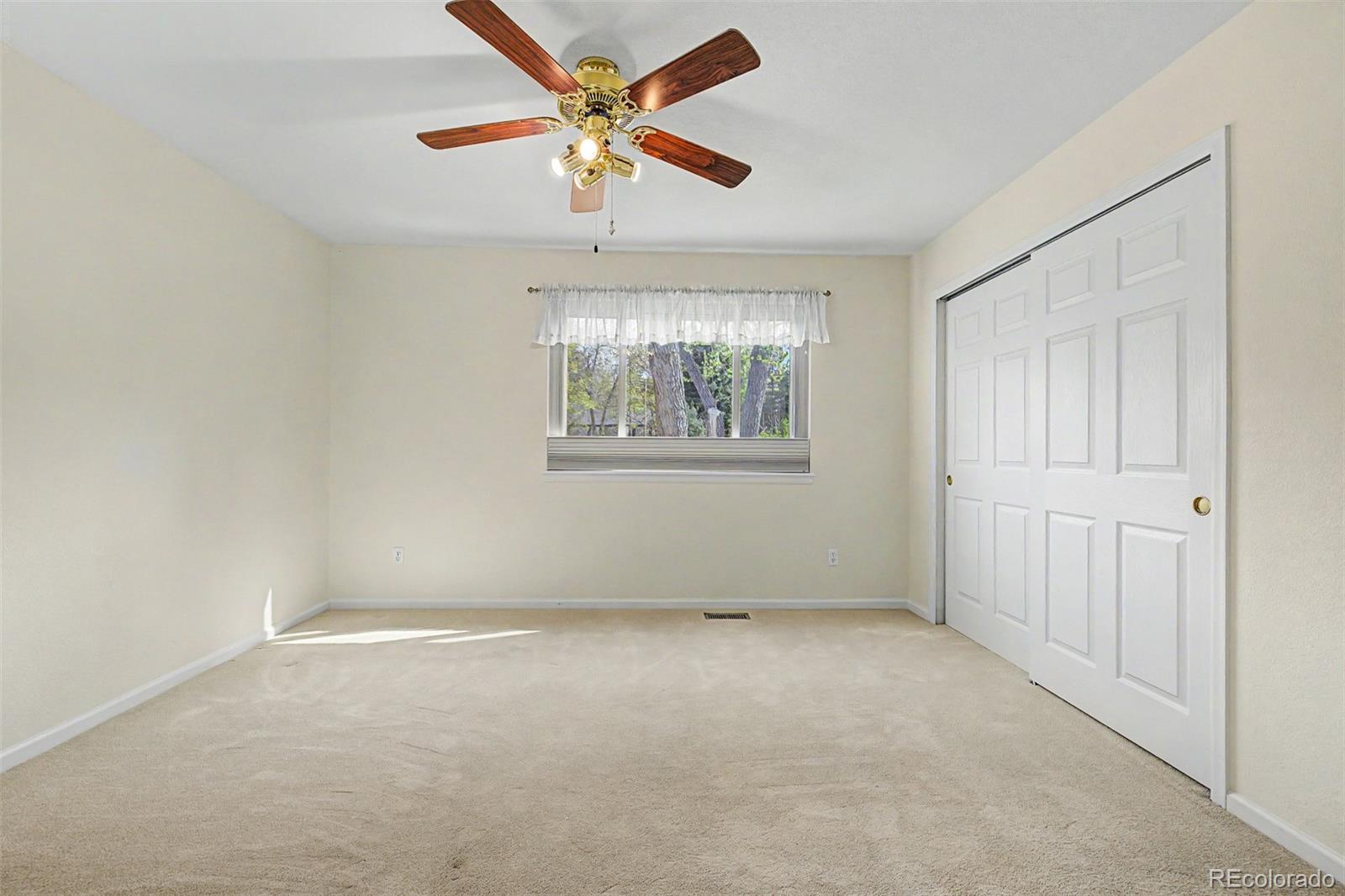 2464 S Fenton Drive